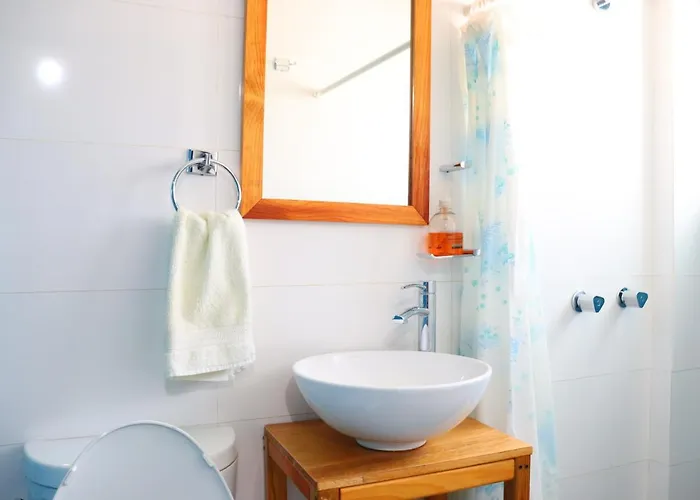 Casa Mandarine , Amazing Private W Balcony, Rooftop, Hammocks, Ac, Smartv, 100mbs! 3* Zihuatanejo