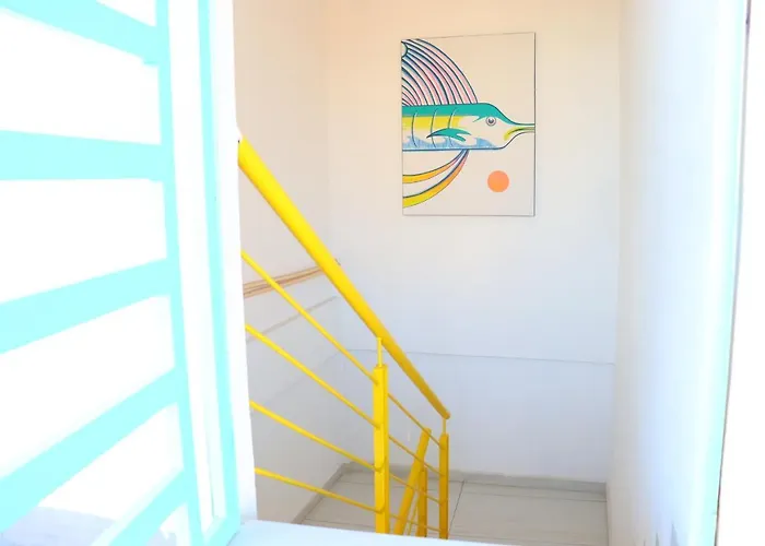 Casa Mandarine , Amazing Private W Balcony, Rooftop, Hammocks, Ac, Smartv, 100mbs! Guest house