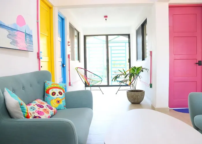 Casa Mandarine , Amazing Private W Balcony, Rooftop, Hammocks, Ac, Smartv, 100mbs!