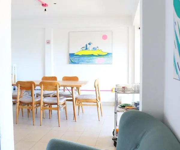 Casa Mandarine , Amazing Private W Balcony, Rooftop, Hammocks, Ac, Smartv, 100mbs! Guest house 3*